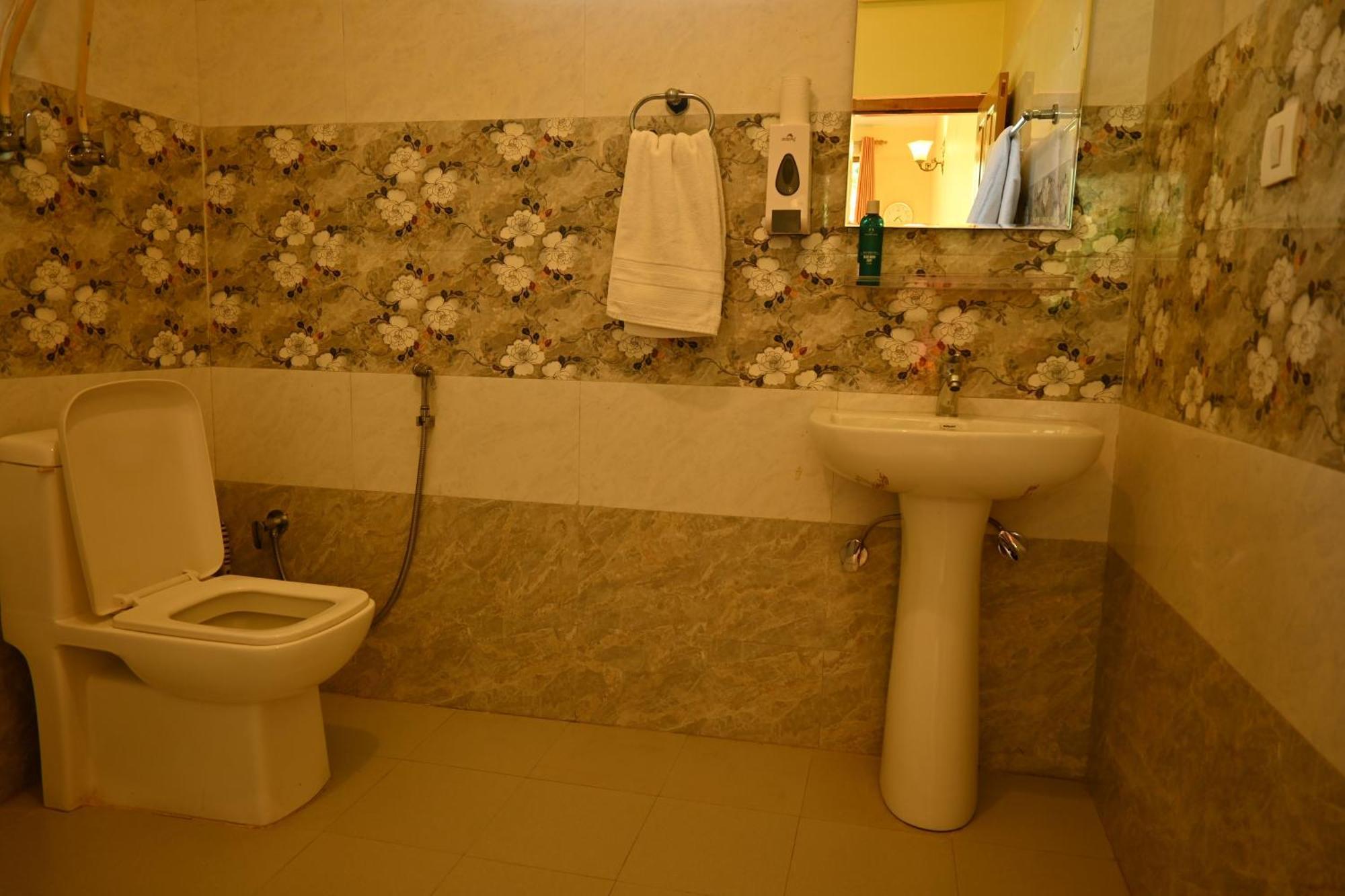 Bed and breakfast Cascade Mountain Retreat Manali Extérieur photo