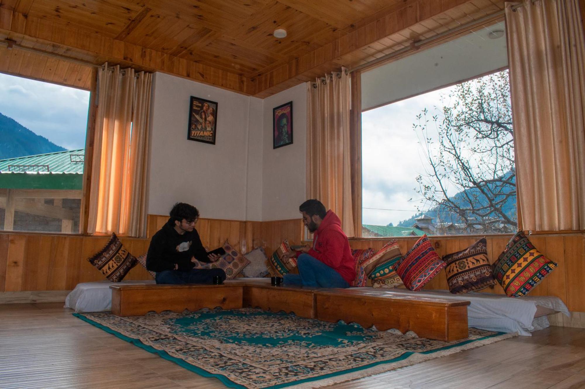 Bed and breakfast Cascade Mountain Retreat Manali Extérieur photo